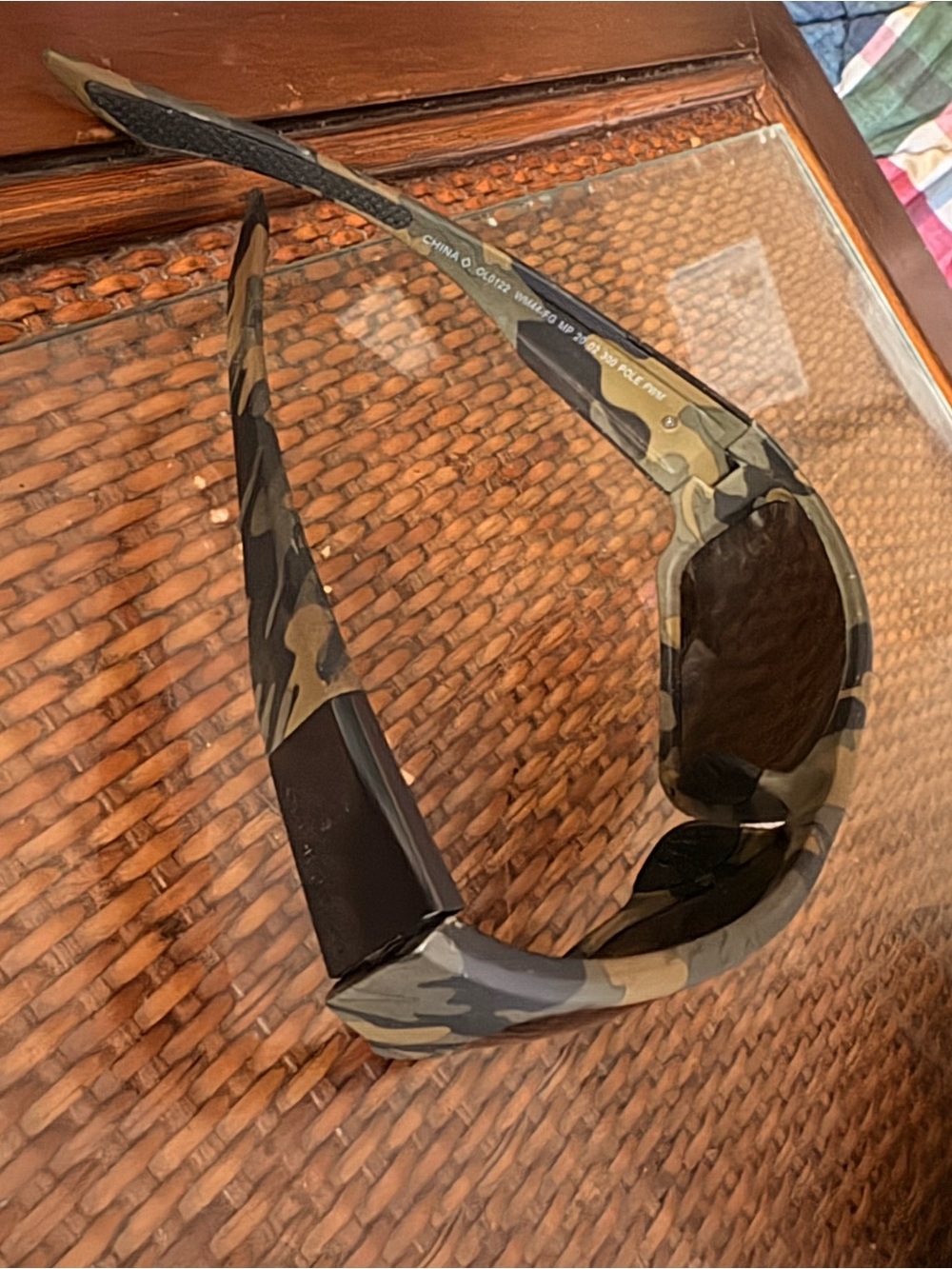 Foster Grant Camo Wraparound Sunglasses in Green and Brown